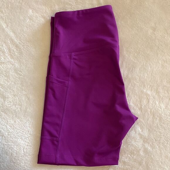 NWT Women's size Small Athletic Yoga Shorts with Pockets High Waisted - Picture 3 of 4